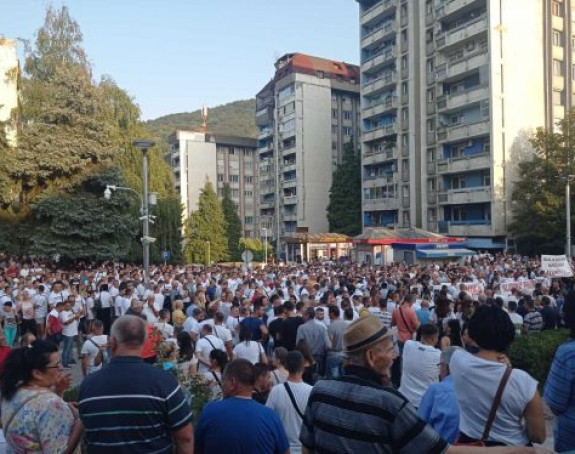 Након Зворника, режим се уплашио и повлачи одлуку