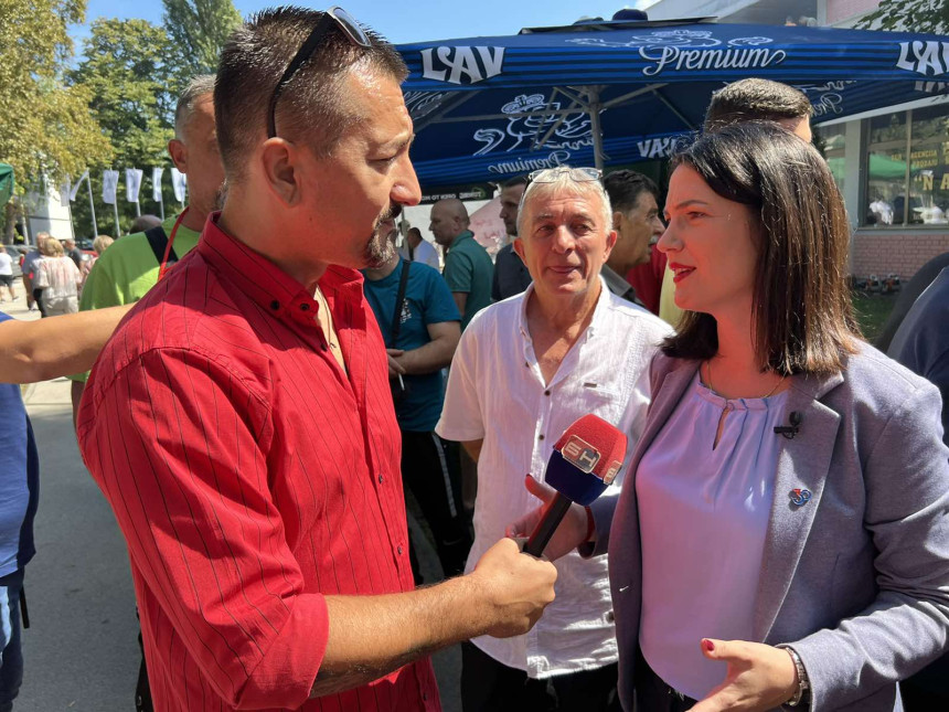 Trivić u Brodu: Stvoriti klimu za ostanak ljudi u RS