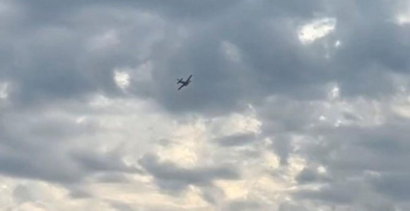 Uhapšen pilot koji je prijetio da će srušiti avion