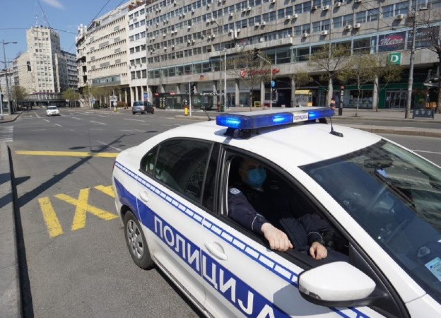 Beograd: Muškarac izvadio nož i počeo da ubada ljude