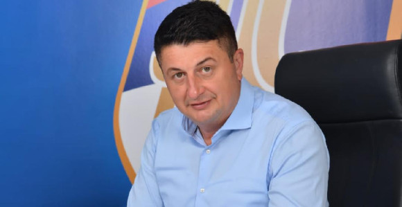Vlast u Srpskoj za razliku od Srbije rasipa novac i ne vodi računa o standardu građana