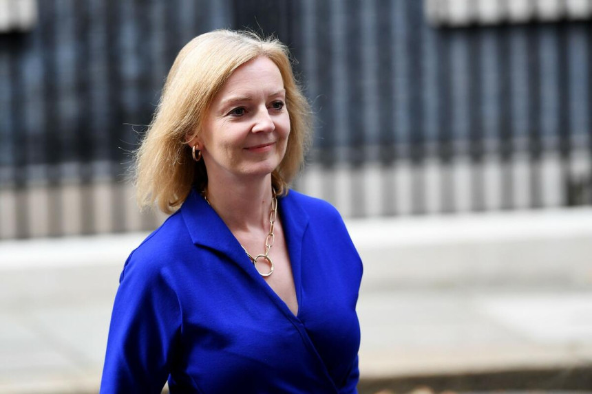 Nova premijerka poručila: Britanija će prebroditi krizu!
