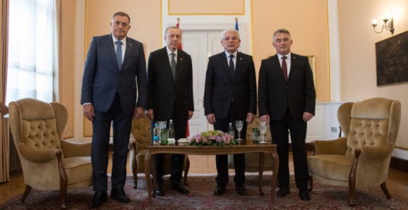 Додику у Сарајеву пред Ердоганом пуна уста БиХ