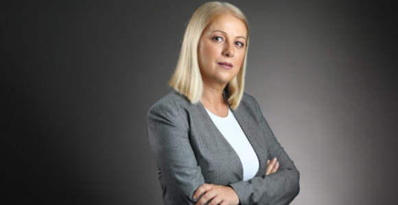 "Gospodo režimska, saberite se i dogovorite kud gonite"