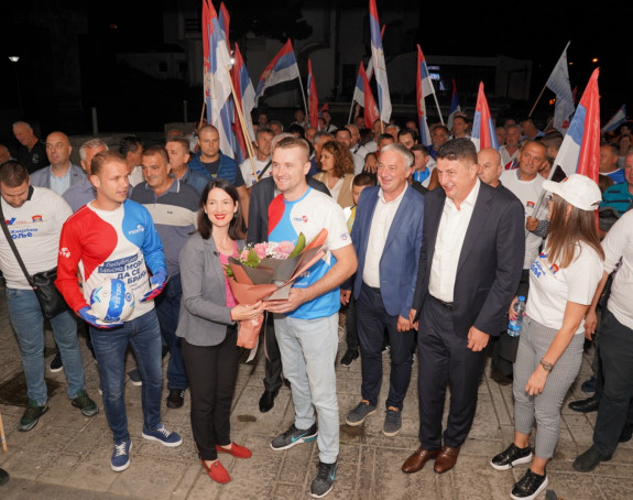 Republika Srpska mora biti vječna i ponosna