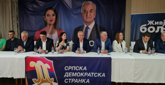 U ovom trenutku Srpskoj potreban razvoj i stabilnost