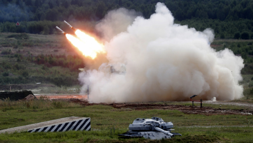Rusija prebacuje teško naoružanje u oblast Harkova