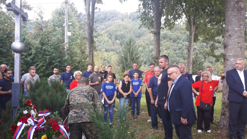 Служен парастос и положени вијенци страдалом српском становништву