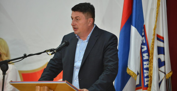 Nova zaduženja kradu budućnost mladih generacija
