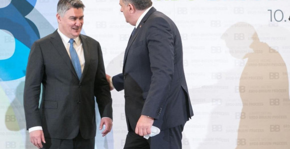 Додиково грљење са Милановићем доказ да је њихов човјек
