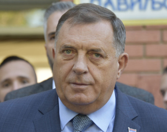Да ли те срамота на који дан си угостио Милановића?!