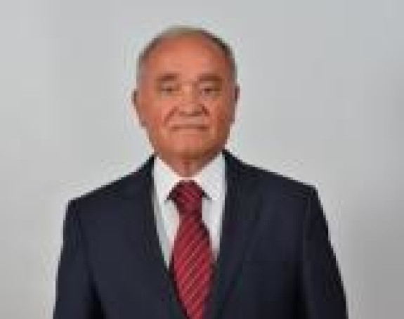 Могуће је укинути листе чекања и повећати плате