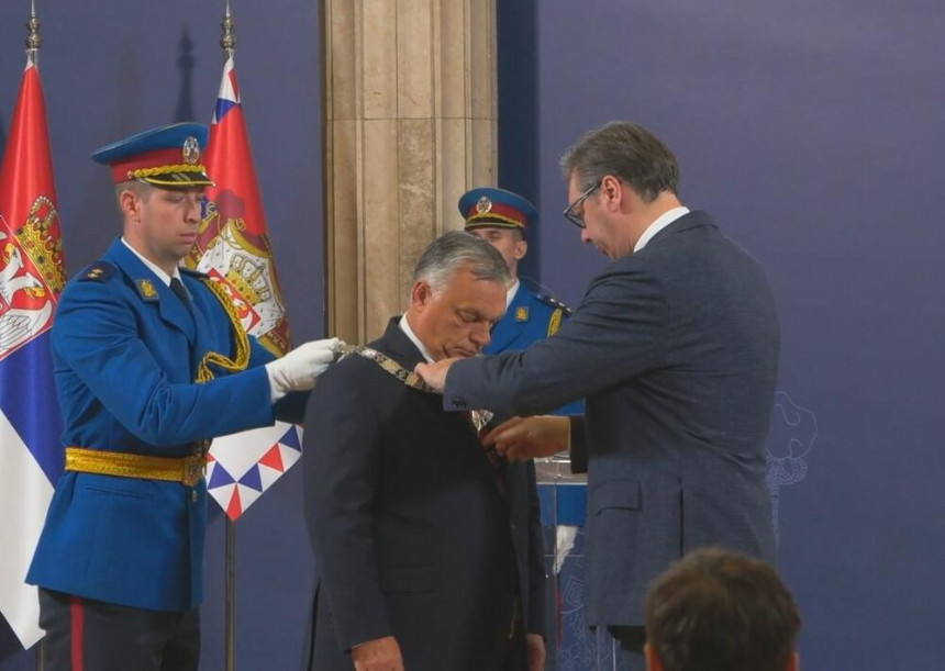 Vučić odlikovao Orbana Ordenom Republike Srbije
