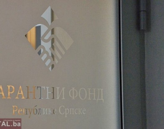 I ova institucija kupuje luksuznu i novu limuzinu