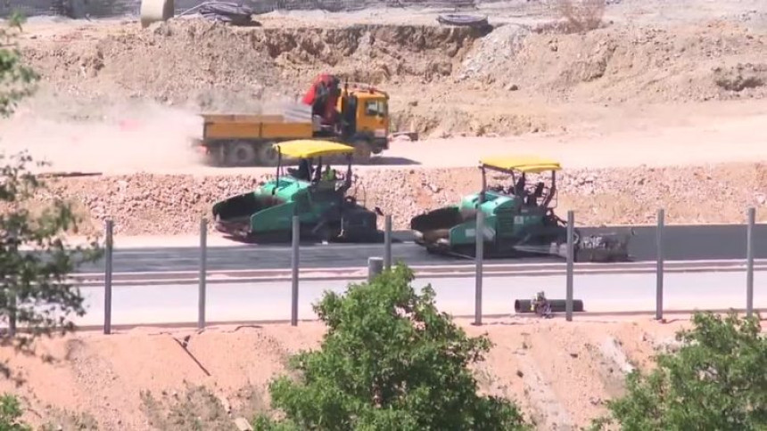 Порука из ЕУ: Док је политичка криза, нема новца за Српску