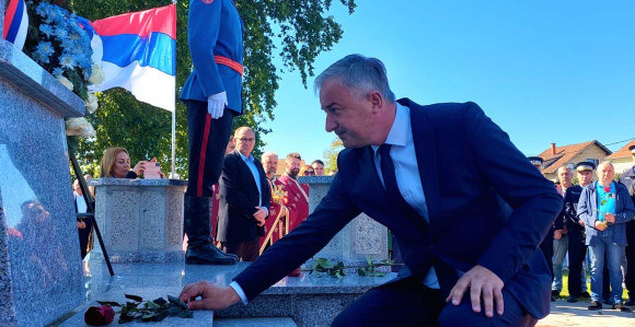 Жалосно је што Хрватска слави убијања, а још горе..