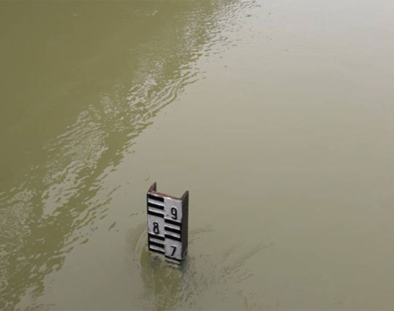 Poplave u Hrvatskoj, kuće pod vodom, kiša pada danima