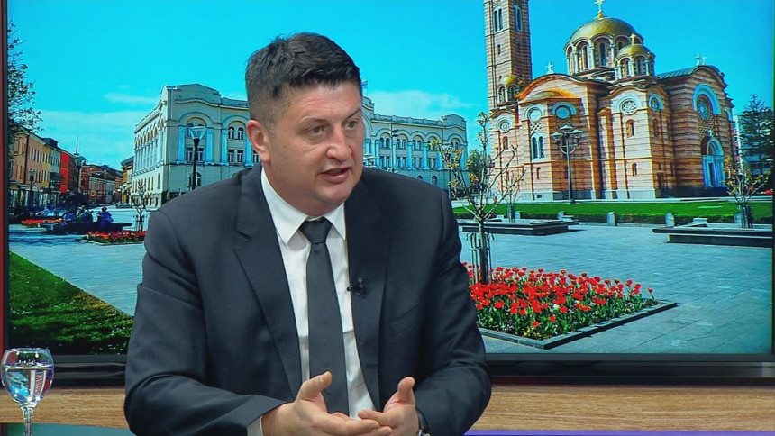 СДС: Економско урушавање Српске морамо зауставити