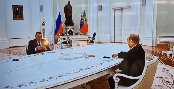 Обавијестио Путина да се кандидовао за предсједника