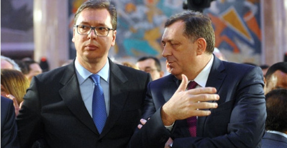 Док са Милановићем кући вино пије, Додик се подругљиво хвали како од Вучића извлачи паре и када треба и када не треба