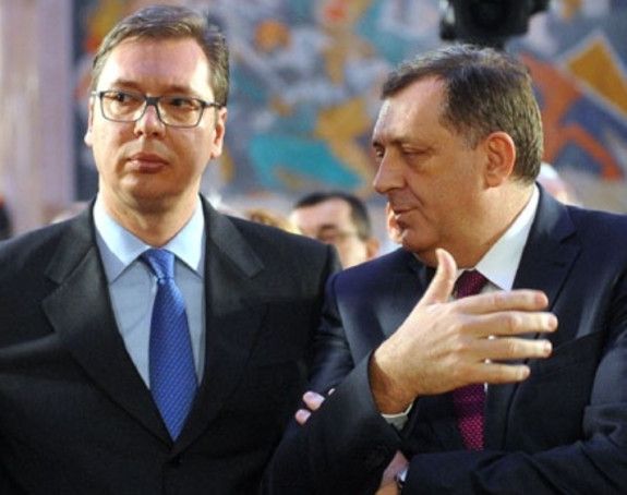 Dok sa Milanovićem kući vino pije, Dodik se podrugljivo hvali kako od Vučića izvlači pare i kada treba i kada ne treba