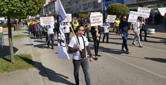 Beogradski BLIC o neviđenim izbornim krađama SNSD-a