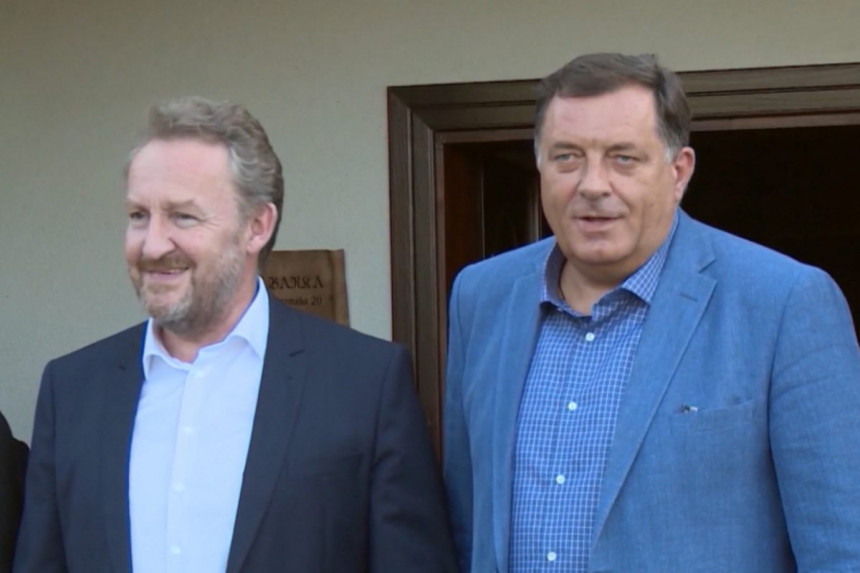 Bakir i Dodik se igraju, deblji kraj izvlači Srpska