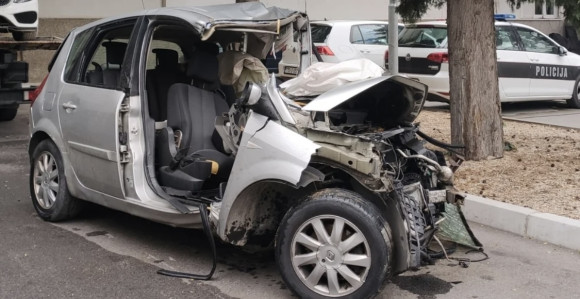 Fotografije automobila - strahota nesreće