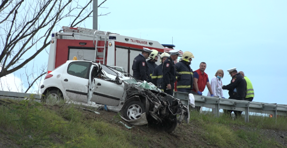 Teška saobraćajna nesreća na auto- putu, ima poginulih
