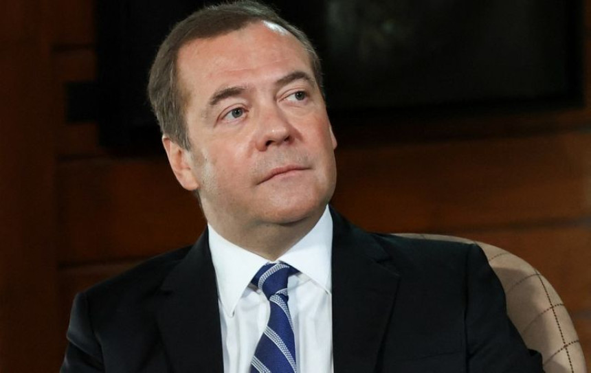 Medvedev nakon referenduma: Dobro došli kući!