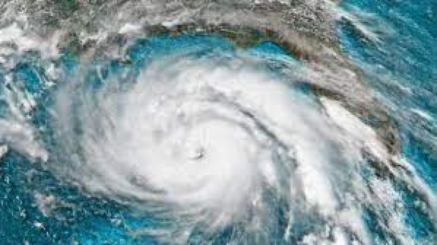 Најјачи ураган у задњих 100 година ближи се југу САД-а