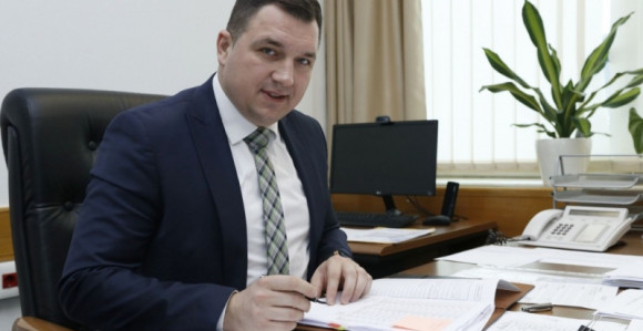 Opljačkana porodična kuća ministra Lučića