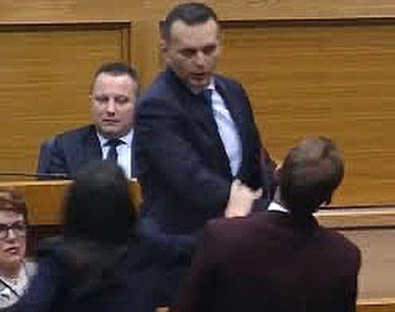 Станивуковић: Глас за Јелену Тривић је глас за мене