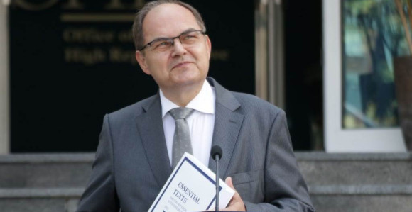 Kristijan Šmit nametnuo izborni zakon BiH