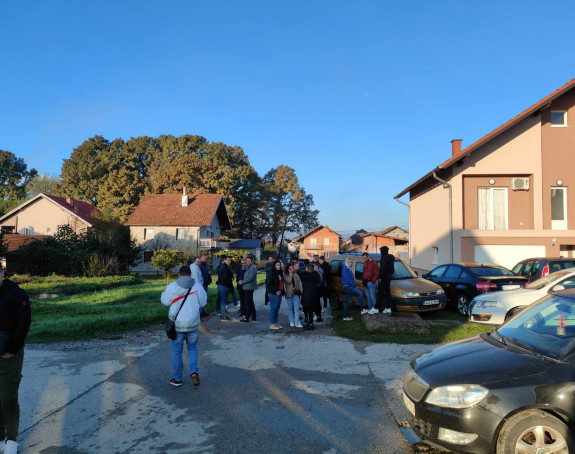 Zvornik: Na biračkom mjestu sugerišu kako i za koga glasati