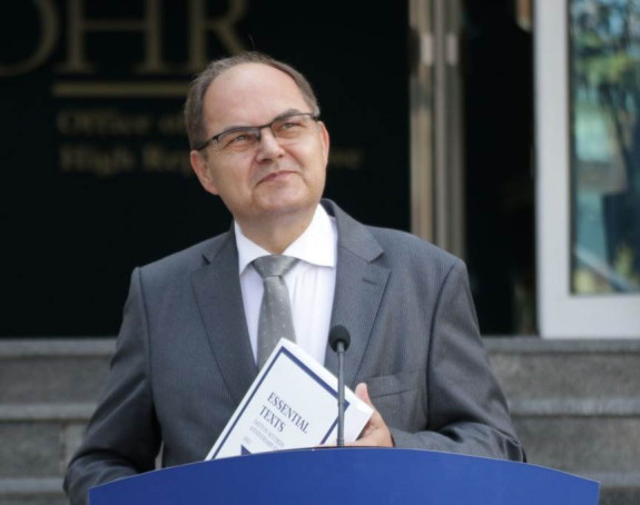 Kristijan Šmit nametnuo izborni zakon BiH