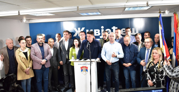 Opozicija najavila protest - Ponovo brojati glasova!