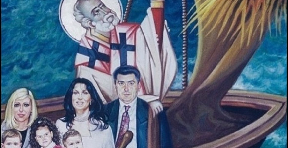 Milenko stigao na fresku sa 2 žene i decom iz oba braka (FOTO)