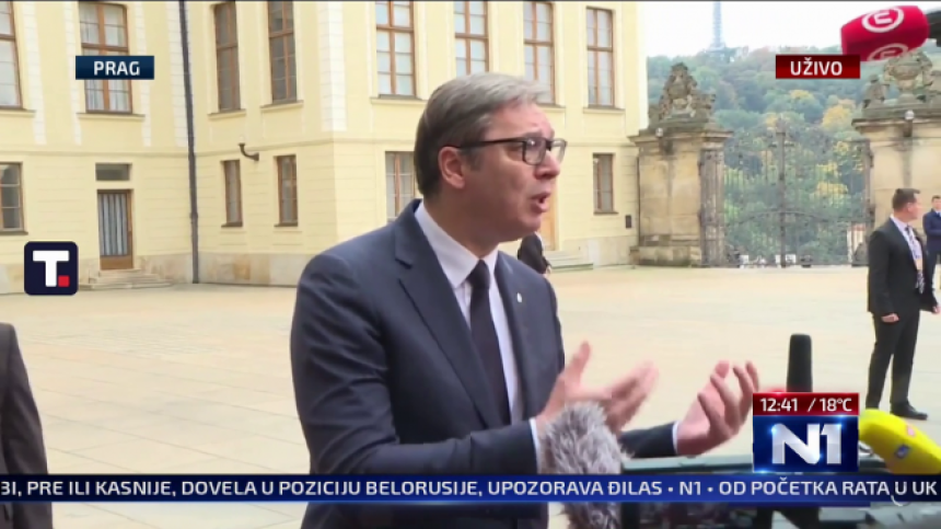 Vučić zamolio EU da razmotri zabranu uvoza ruske nafte