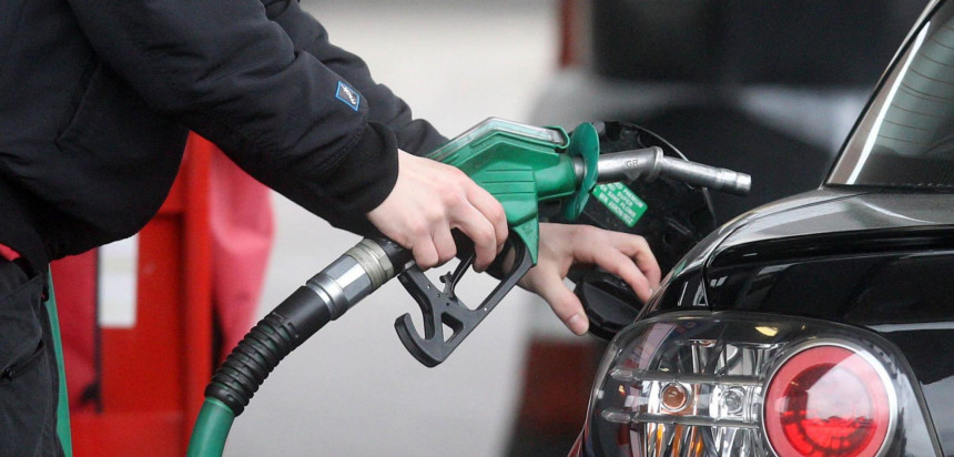 Uskoro nove cijene: Litar goriva ide i na četiri marke