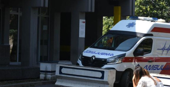 Beograđanin preživeo pad sa 6. sprata: Ustao, otresao prašinu i vratio se u stan!