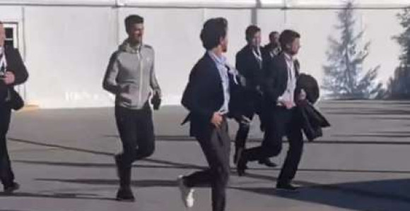 Novak džogirao sa članovima obezbjeđenja
