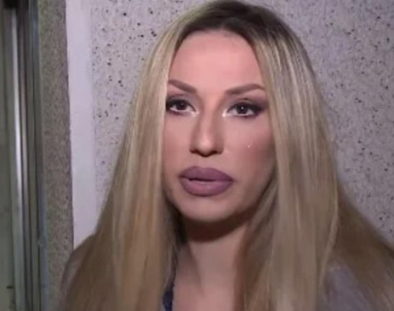 Rada Manojlović povodom tvdrnji jednog fana da su bili intimni i da ima snimak!