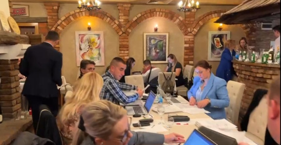Режим из кревета и пиџама дигао инспекторе да контролишу "СТАРУ АДУ" Милана Радовића