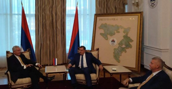 Лобисти из САД честитали Додику изборну “побједу”!