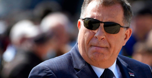 Kako je Dodik zavladao i opstao uprkos porazima