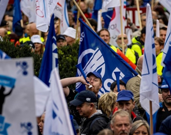 Protesti širom Evrope zbog visokih cijena, inflacije..