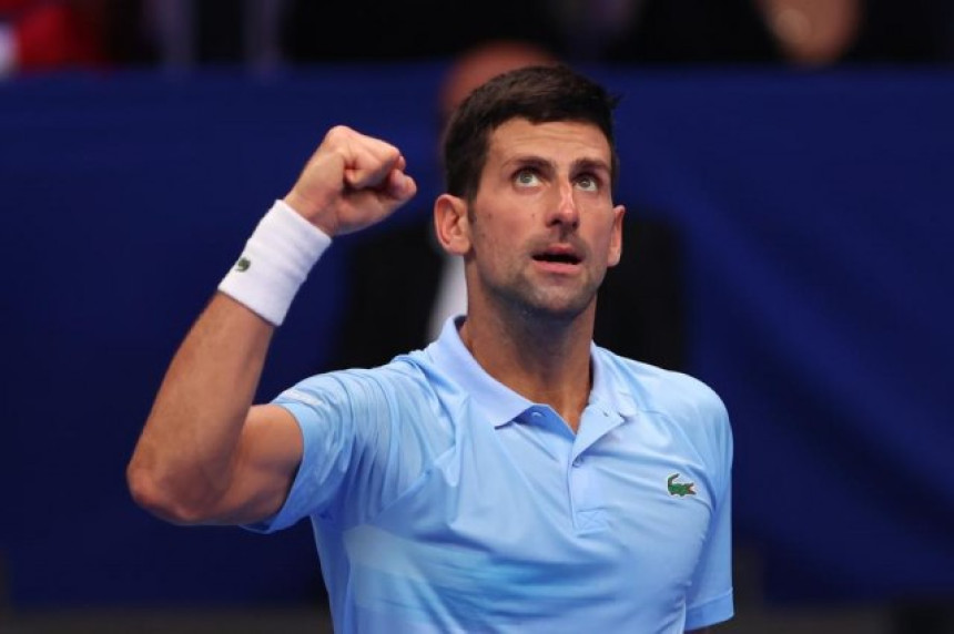 Novak Đoković lako preko Cicipasa do jubilarne titule!