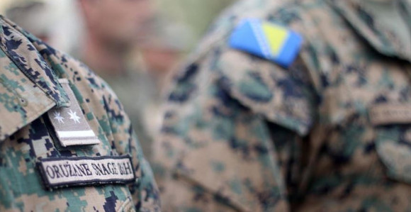 Vojnik optužen za šverc pet kg marihuane