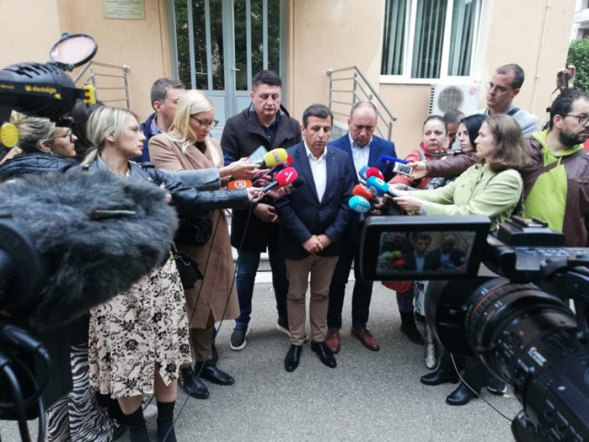 Опозиционари од тужилаштва до полиције Српске